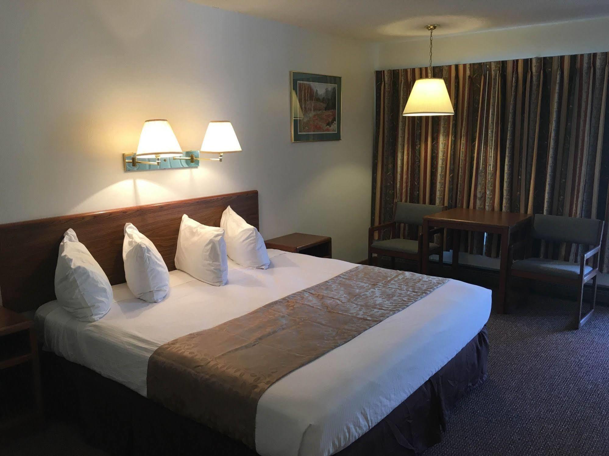Golden Eagle Inn Джексон Екстер'єр фото